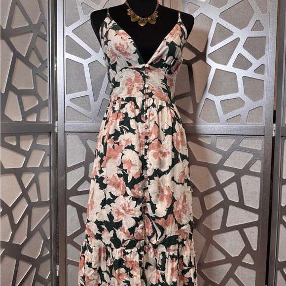 Abercrombie & Fitch Dresses & Skirts - Abercrombie & Fitch Floral Maxi Dress in Pink and Green